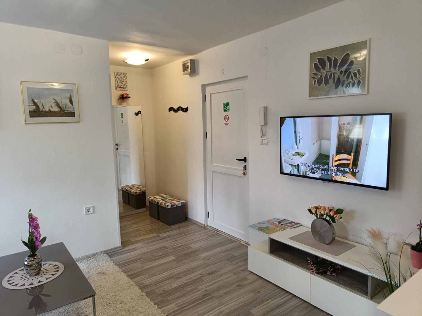 Apartments Mary & Free Parking Rovinj Rum bild